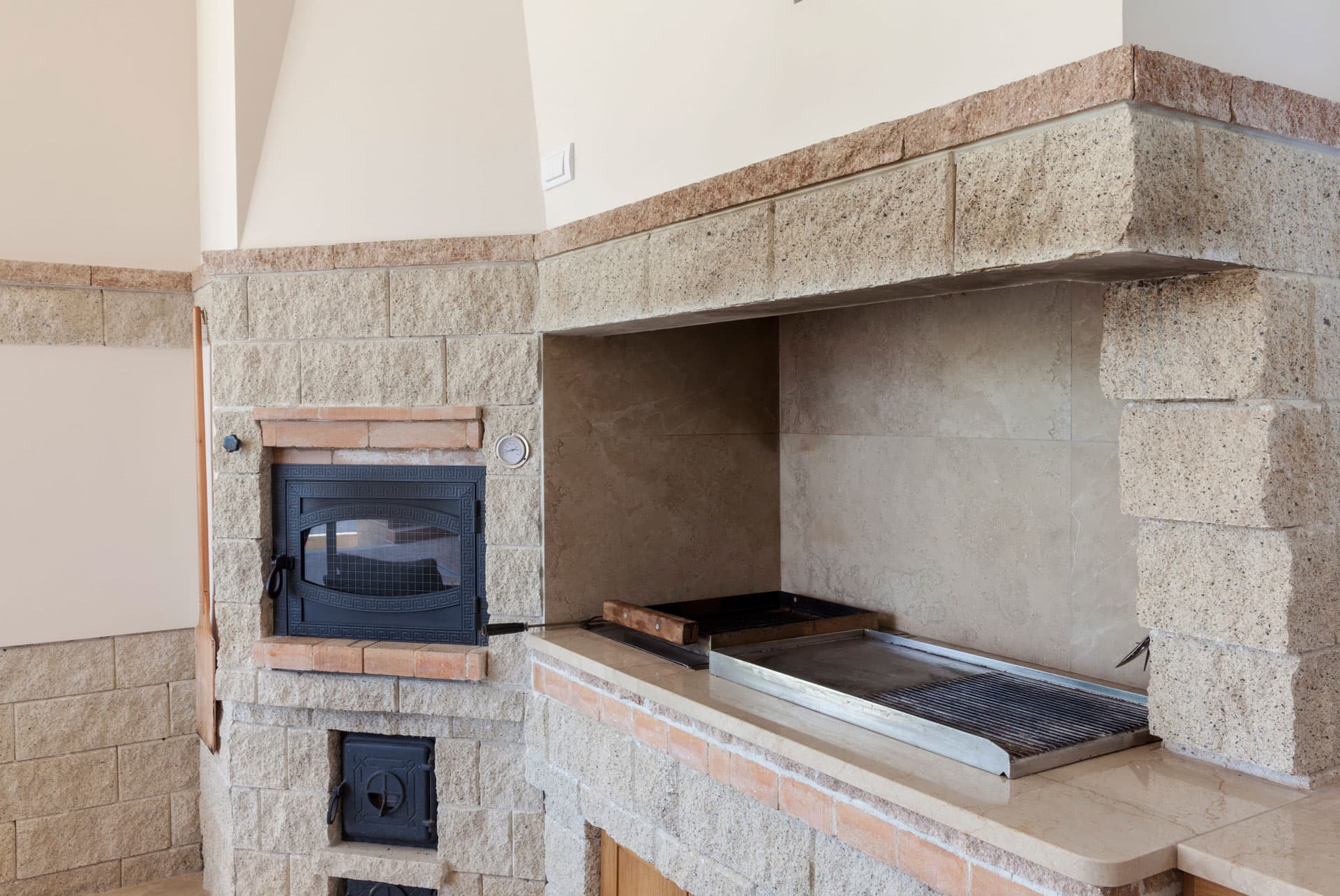 Chimeneas y lareiras de piedra en Melide